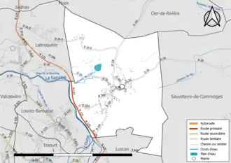 Carte en couleur présentant le réseau hydrographique de la commune