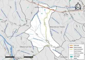 Carte en couleur présentant le réseau hydrographique de la commune