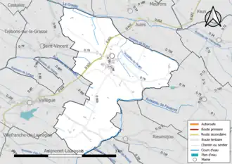 Carte en couleur présentant le réseau hydrographique de la commune