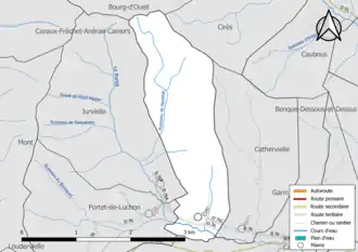 Carte en couleur présentant le réseau hydrographique de la commune