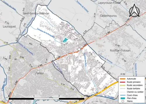 Carte en couleur présentant le réseau hydrographique de la commune