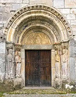 Le portail de la basilique