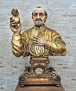 Buste de saint Vincent de Paul.