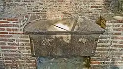 Sarcophage des enfants.