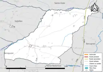 Carte en couleur présentant le réseau hydrographique de la commune