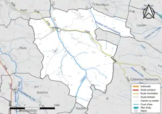 Carte en couleur présentant le réseau hydrographique de la commune