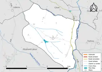 Carte en couleur présentant le réseau hydrographique de la commune
