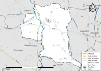 Carte en couleur présentant le réseau hydrographique de la commune