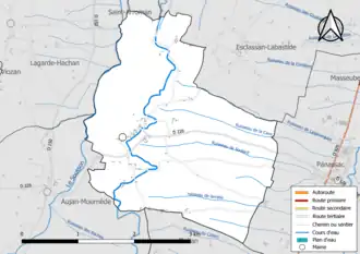 Carte en couleur présentant le réseau hydrographique de la commune