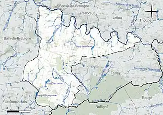 Carte en couleur présentant le réseau hydrographique de la commune