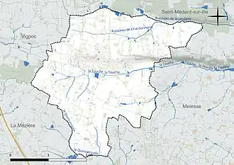 Carte en couleur présentant le réseau hydrographique de la commune
