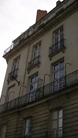 Immeuble sur cours Cambronne