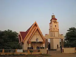 L'église catholique Saint-Louis de Thakhek.