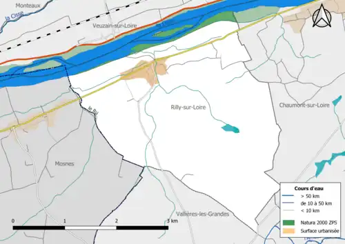 Une partie du territoire communal est incluse dans le site Natura 2000 la « Vallée de la Loire du Loir-et-Cher ».