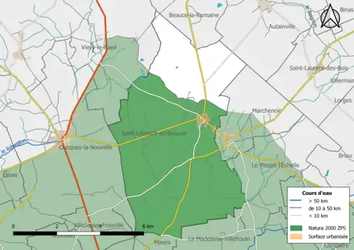 Une partie du territoire communal est incluse dans le site Natura 2000 la « Petite Beauce ».