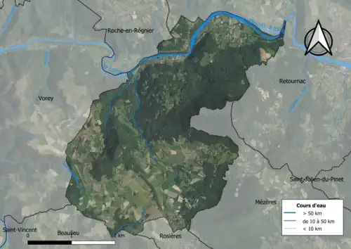 Vue aérienne du territoire communal.