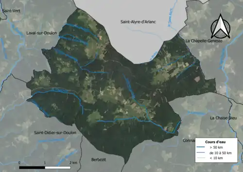 Vue aérienne du territoire communal.