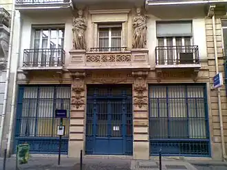 No 44, maison Pinet.