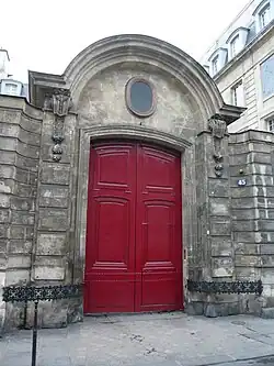 Portail du couvent de la Merci, à Paris.