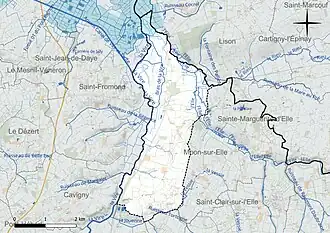 Carte en couleur présentant le réseau hydrographique de la commune
