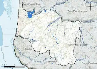 Carte en couleur présentant le réseau hydrographique de la commune
