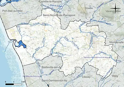 Carte en couleur présentant le réseau hydrographique de la commune