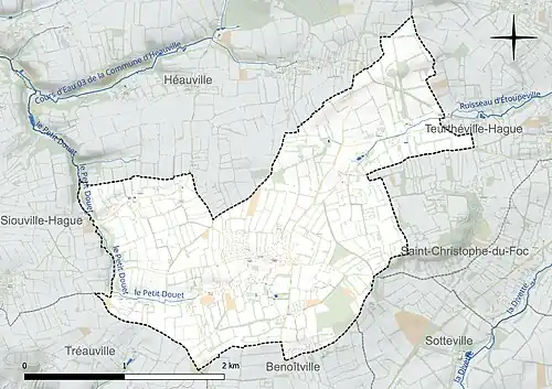 Carte en couleur présentant le réseau hydrographique de la commune