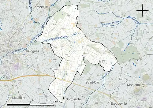 Carte en couleur présentant le réseau hydrographique de la commune