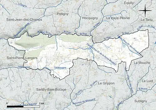 Carte en couleur présentant le réseau hydrographique de la commune