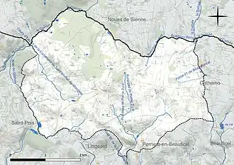 Carte en couleur présentant le réseau hydrographique de la commune