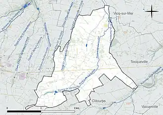 Carte en couleur présentant le réseau hydrographique de la commune