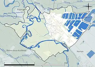 Carte en couleur présentant le réseau hydrographique de la commune