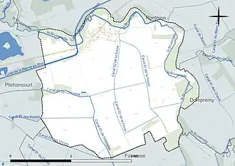 Carte en couleur présentant le réseau hydrographique de la commune