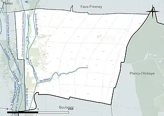 Carte en couleur présentant le réseau hydrographique de la commune