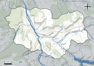 Carte en couleur présentant le réseau hydrographique de la commune