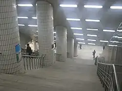 Escaliers du passage de correspondance, en 2012.