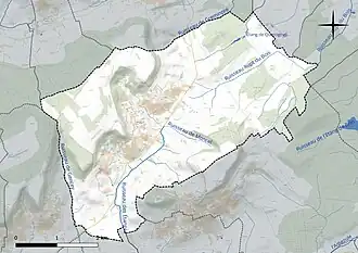 Carte en couleur présentant le réseau hydrographique de la commune