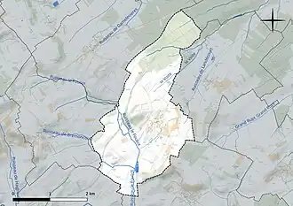 Carte en couleur présentant le réseau hydrographique de la commune