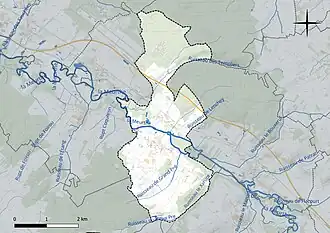 Carte en couleur présentant le réseau hydrographique de la commune