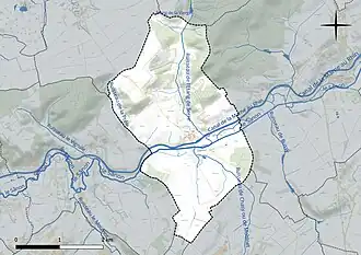 Carte en couleur présentant le réseau hydrographique de la commune