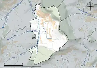 Carte en couleur présentant le réseau hydrographique de la commune