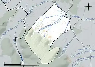 Carte en couleur présentant le réseau hydrographique de la commune