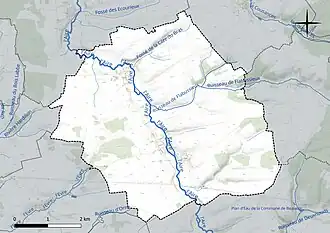 Carte en couleur présentant le réseau hydrographique de la commune