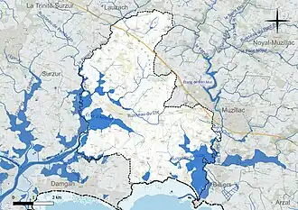Carte en couleur présentant le réseau hydrographique de la commune