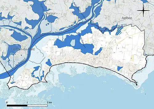 Carte en couleur présentant le réseau hydrographique de la commune