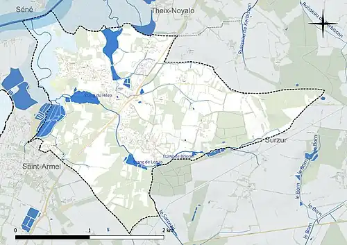 Carte en couleur présentant le réseau hydrographique de la commune