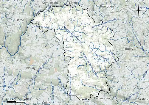 Carte en couleur présentant le réseau hydrographique de la commune