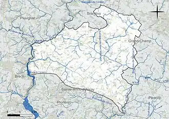 Carte en couleur présentant le réseau hydrographique de la commune