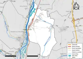 Carte en couleur présentant le réseau hydrographique de la commune