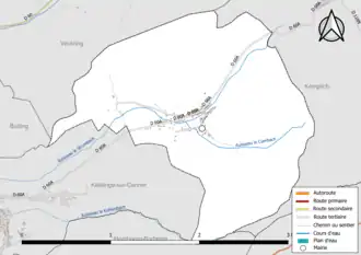 Carte en couleur présentant le réseau hydrographique de la commune